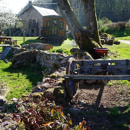 Roulotte Maisonthiers Blanot  Buitenkant foto