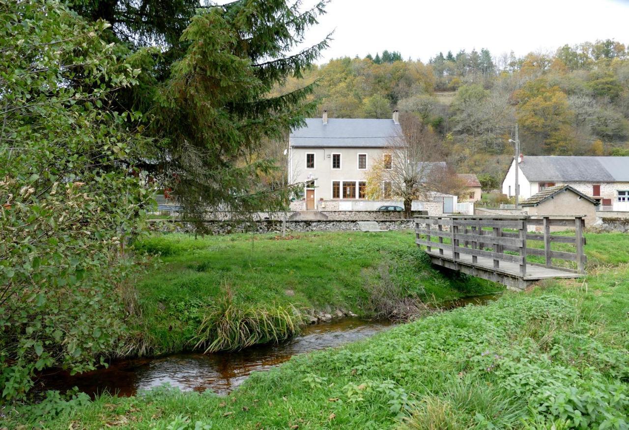 Roulotte Maisonthiers Blanot  Buitenkant foto